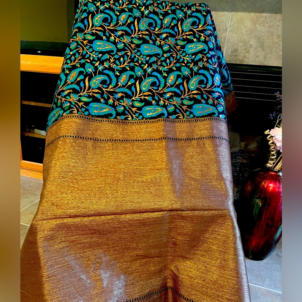 Handloom Woven Kashmiri Benarasi  Saree With Running Blouse Piece